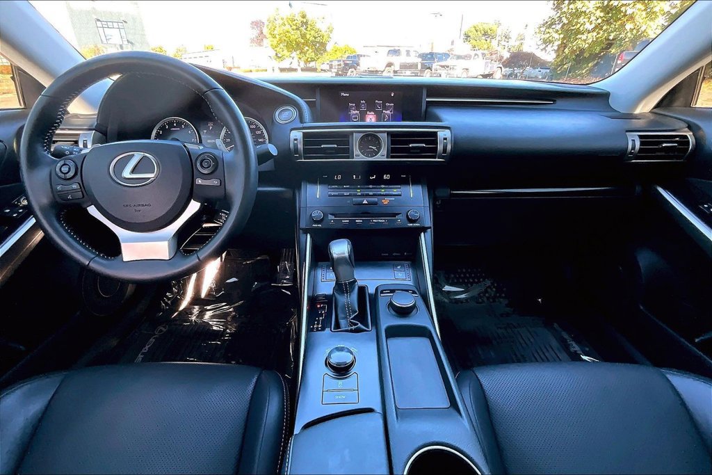 Used 2014 Lexus IS 250 w/ Premium Package RWD image 16