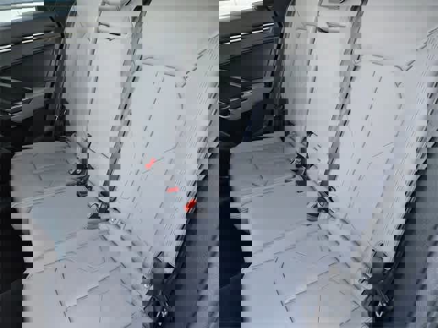 Used 2025 Audi Q3 2.0T Premium w/ Convenience Package image 17