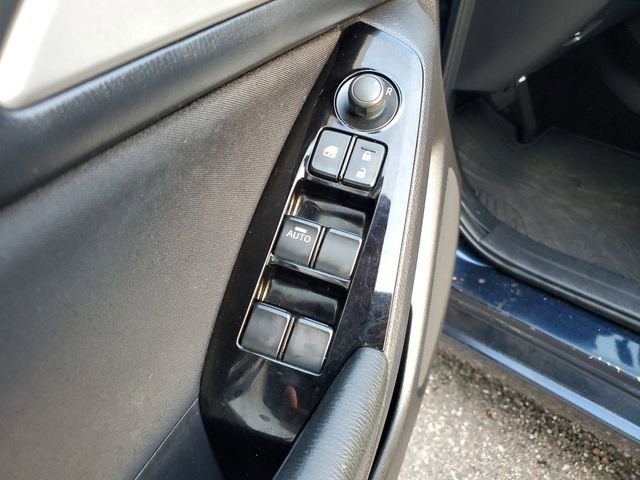 Used 2018 MAZDA MAZDA3 Sport w/ Preferred Equipment Package image 17
