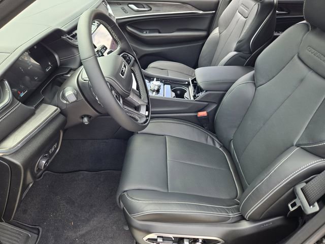 New 2025 Jeep Grand Cherokee L Overland w/ Advanced Protech Group III AWD/4WD image 8
