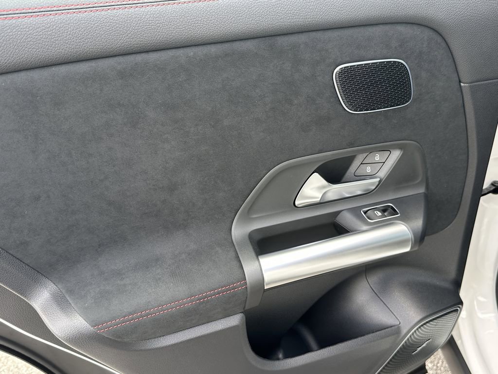 New 2026 Mercedes-Benz GLA 35 AMG 4MATIC image 25