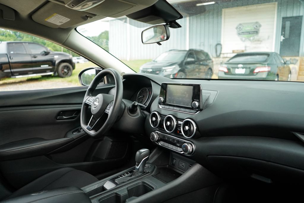 Used 2024 Nissan Sentra S FWD image 14