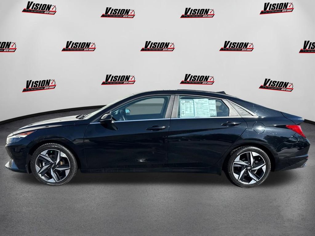 Used 2021 Hyundai Elantra SEL w/ Convenience + Premium Package image 8