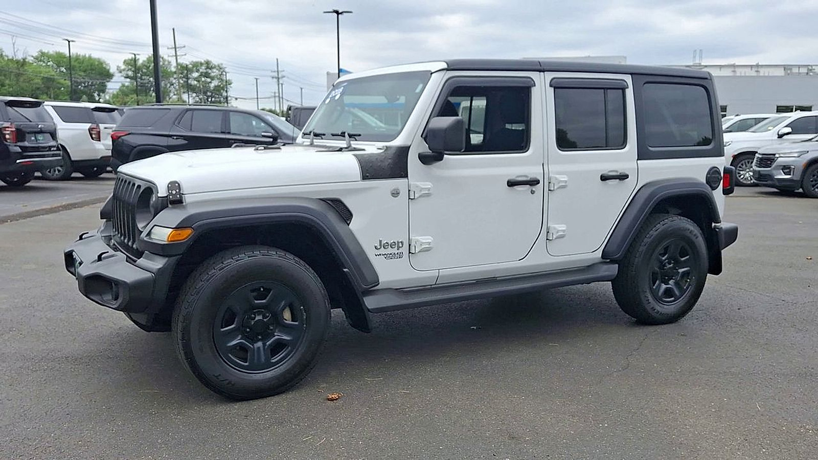 Used 2018 Jeep Wrangler Unlimited Sport AWD/4WD image 7
