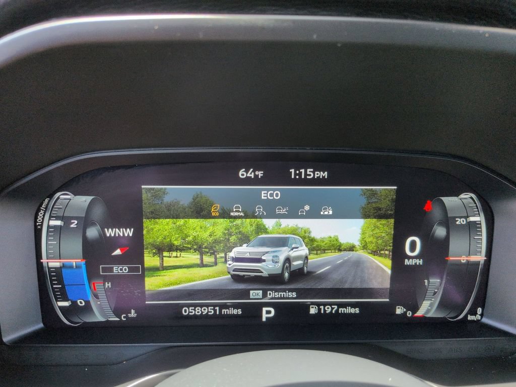 Used 2023 Mitsubishi Outlander SE Black Edition AWD/4WD image 18