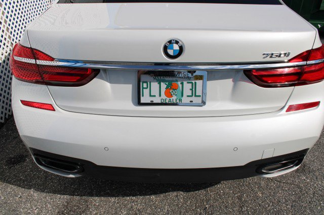 Used 2019 BMW 750i M SPORT DRIVER ASSIST+ w/ M Sport Package image 8