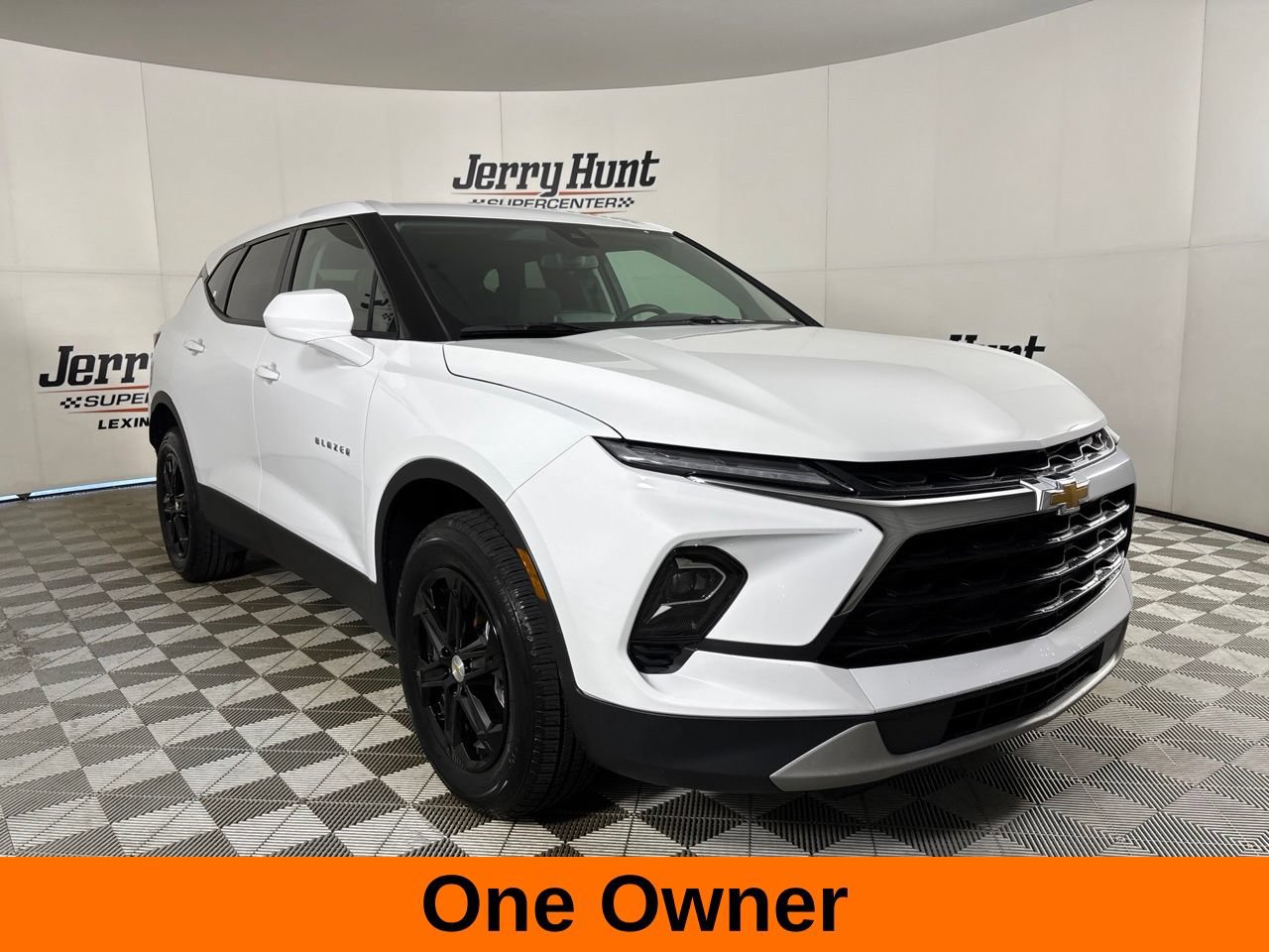 Used 2025 Chevrolet Blazer LT FWD image 4