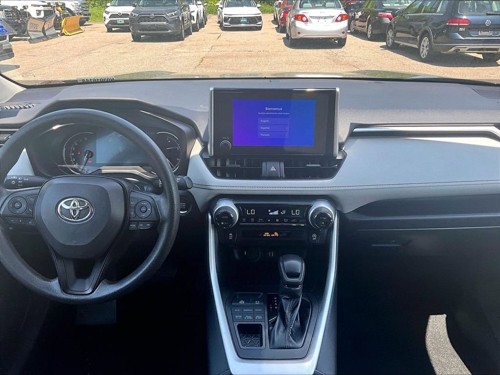 Certified 2023 Toyota RAV4 XLE w/ Convenience Package AWD/4WD image 18