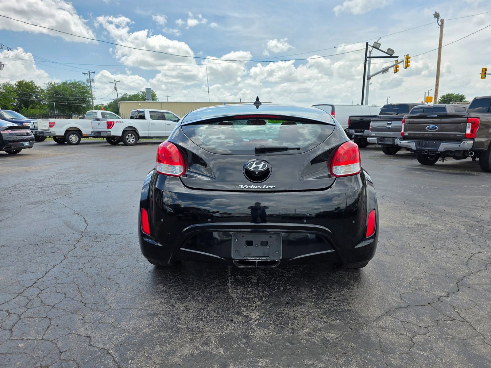 Used 2014 Hyundai Veloster w/ Technology Package 03 FWD image 27