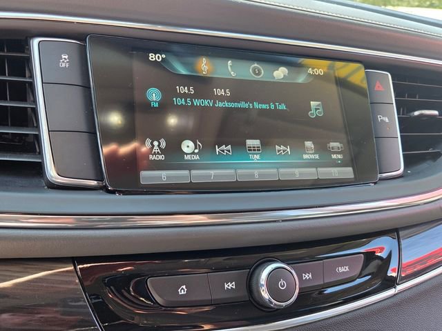 Used 2018 Buick Enclave Essence FWD image 23
