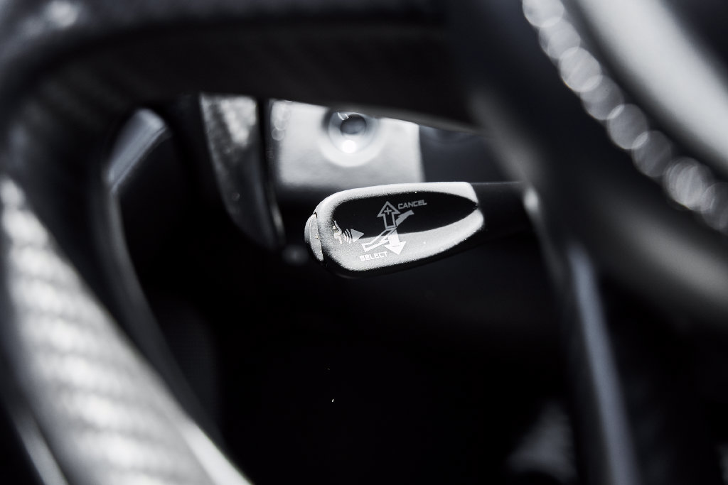 Used 2023 McLaren GT RWD image 51