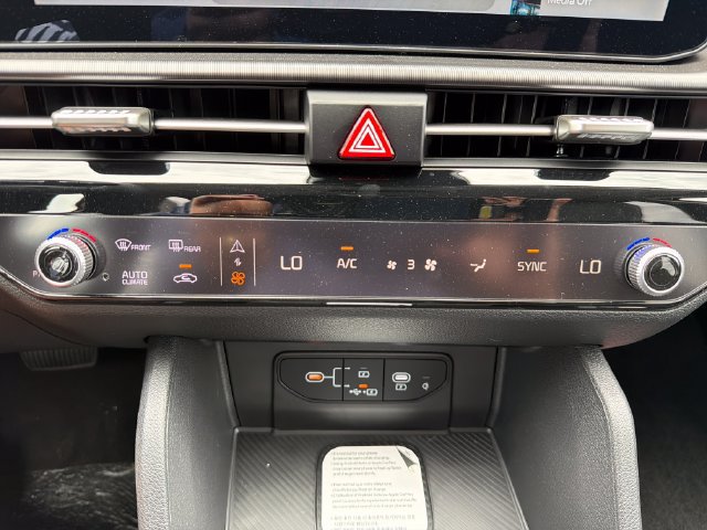 New 2027 Kia Sportage SX Prestige FWD image 14