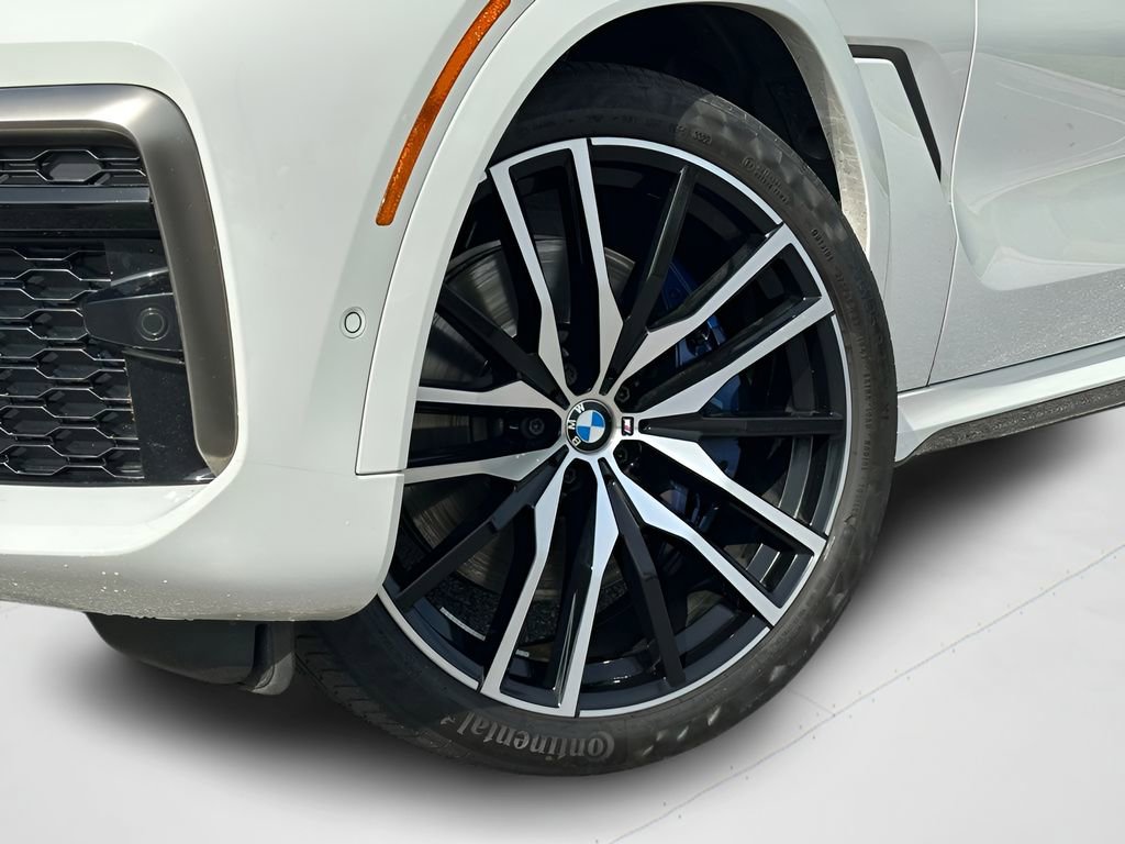 Used 2023 BMW X6 M50i w/ Parking Assistance Package image 27