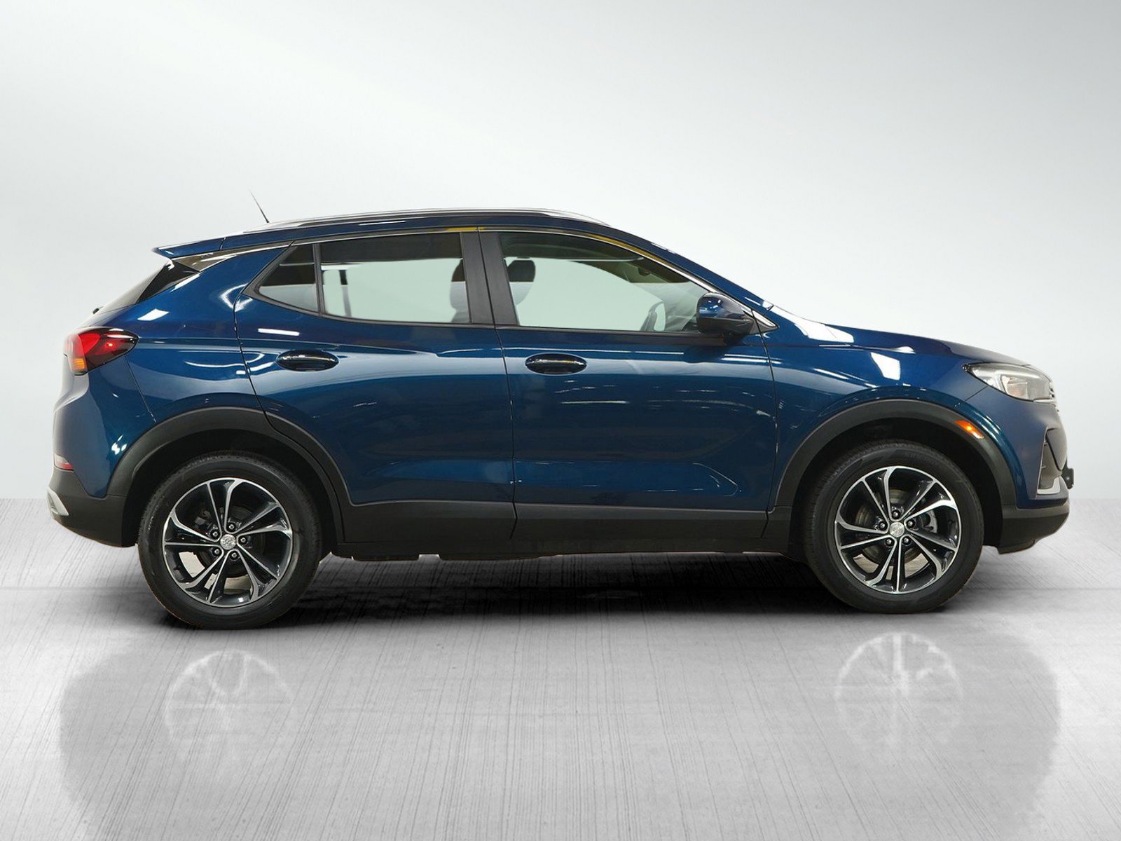 Used 2021 Buick Encore GX Select AWD/4WD image 6