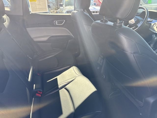 Certified 2022 Jeep Compass Limited image 15