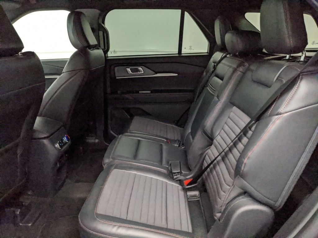 New 2025 Ford Explorer ST-Line w/ ST-Line Street Pack image 23