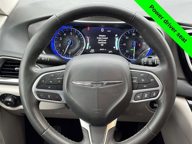 Used 2023 Chrysler Pacifica Touring-L image 30