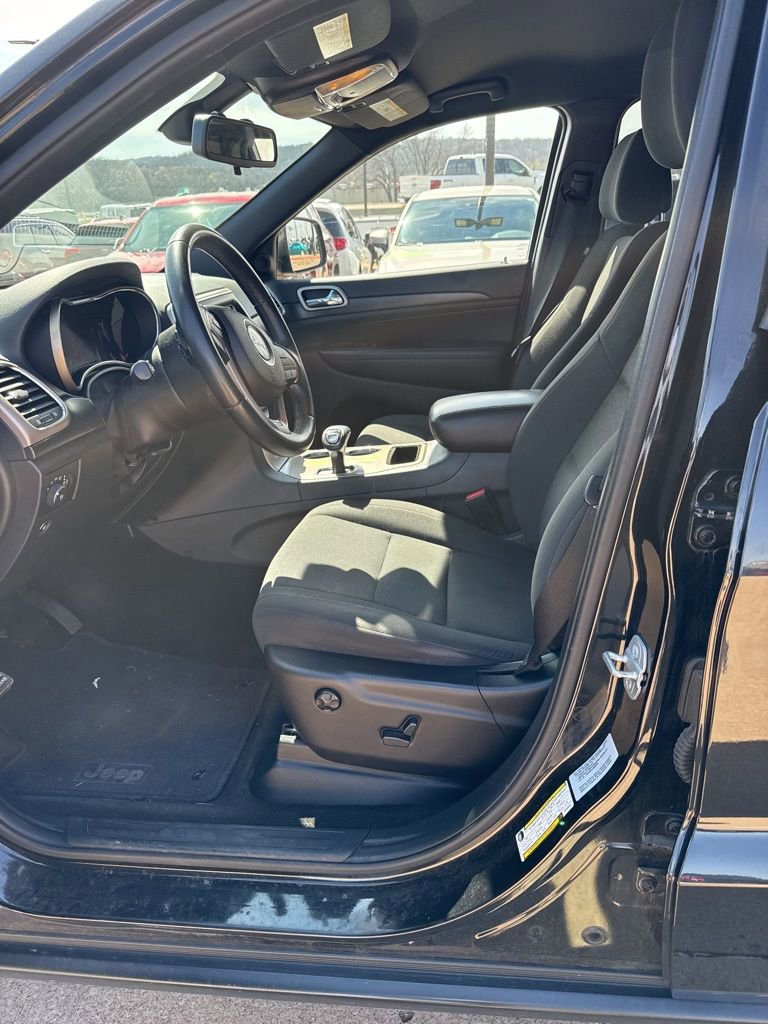 Used 2015 Jeep Grand Cherokee Laredo w/ Quick Order Package 23E image 9