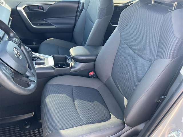Used 2023 Toyota RAV4 LE image 25