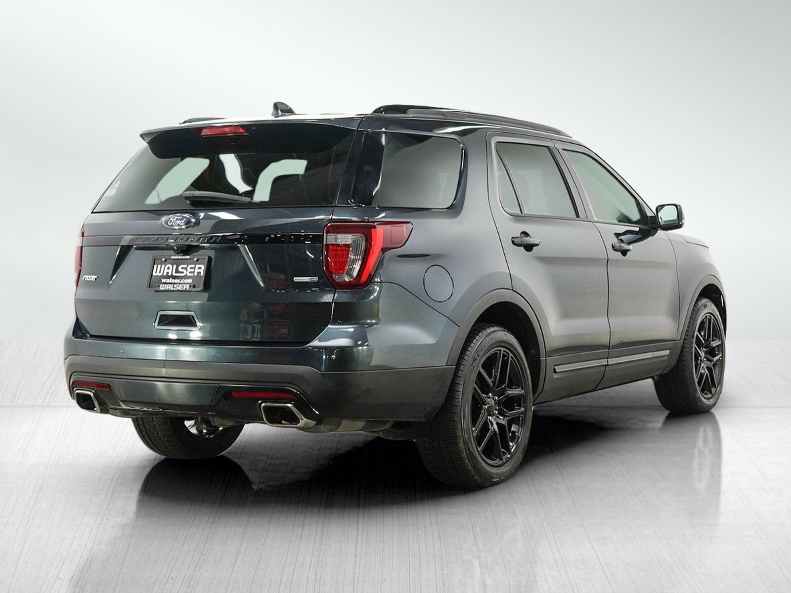 Used 2017 Ford Explorer Sport w/ Equipment Group 401A AWD/4WD image 5