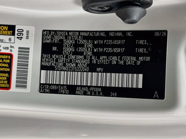 Used 2026 Toyota Sienna XLE FWD image 34