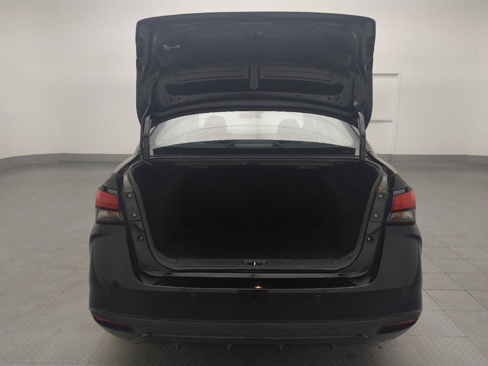 Used 2023 Nissan Versa SV image 29