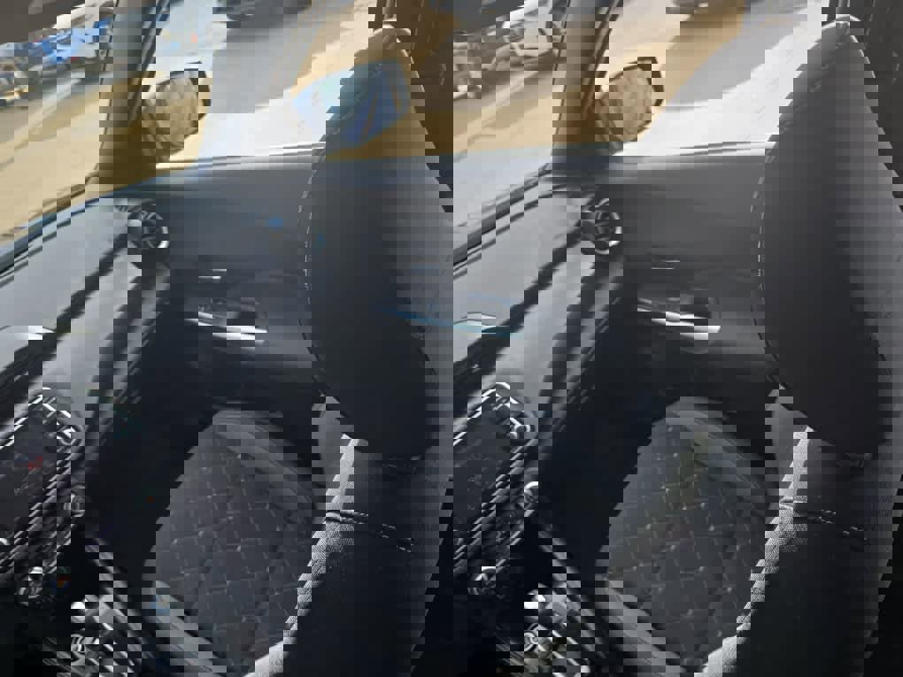 Used 2020 Nissan Kicks SV image 12