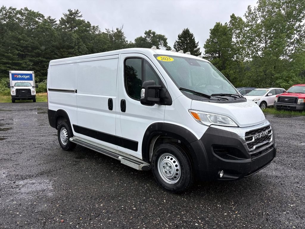 Used 2025 RAM ProMaster 2500 w/ U-Haul Equipment Group FWD image 1