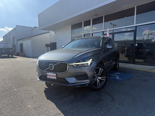 Used 2018 Volvo XC60 T6 Momentum w/ Convenience Package image 7
