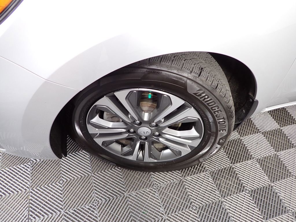 Used 2021 Kia Sedona SX FWD image 46