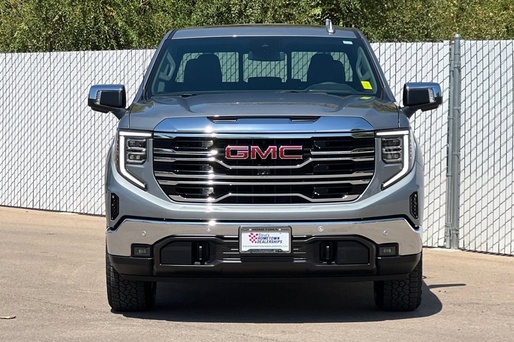 New 2026 GMC Sierra 1500 SLT w/ SLT Premium Package image 6