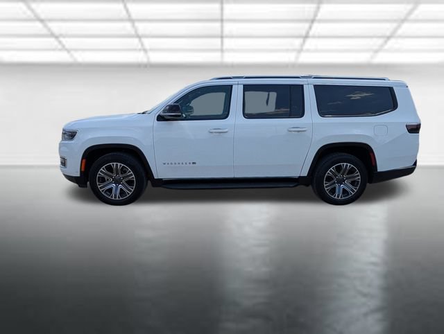 Used 2024 Jeep Wagoneer L Series II RWD image 39