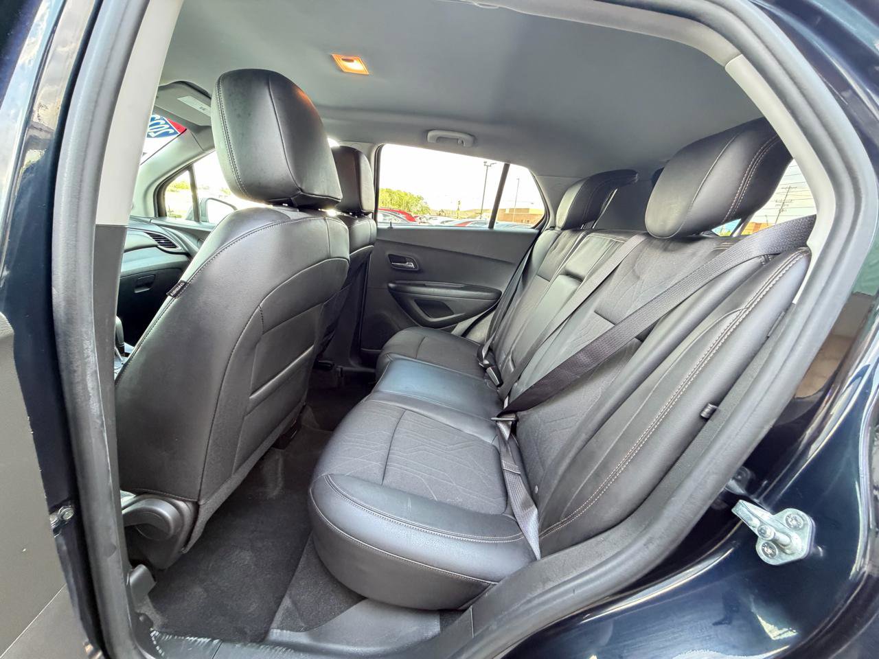 Used 2022 Chevrolet Trax LT w/ Driver Confidence Package AWD/4WD image 13