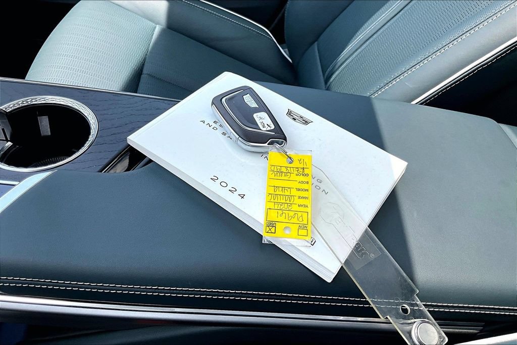 Used 2024 Cadillac Lyriq Sport w/ Nappa Leather Package AWD/4WD image 35