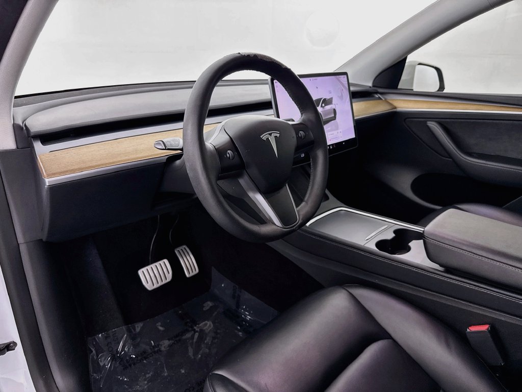 Used 2022 Tesla Model Y Performance AWD/4WD image 9