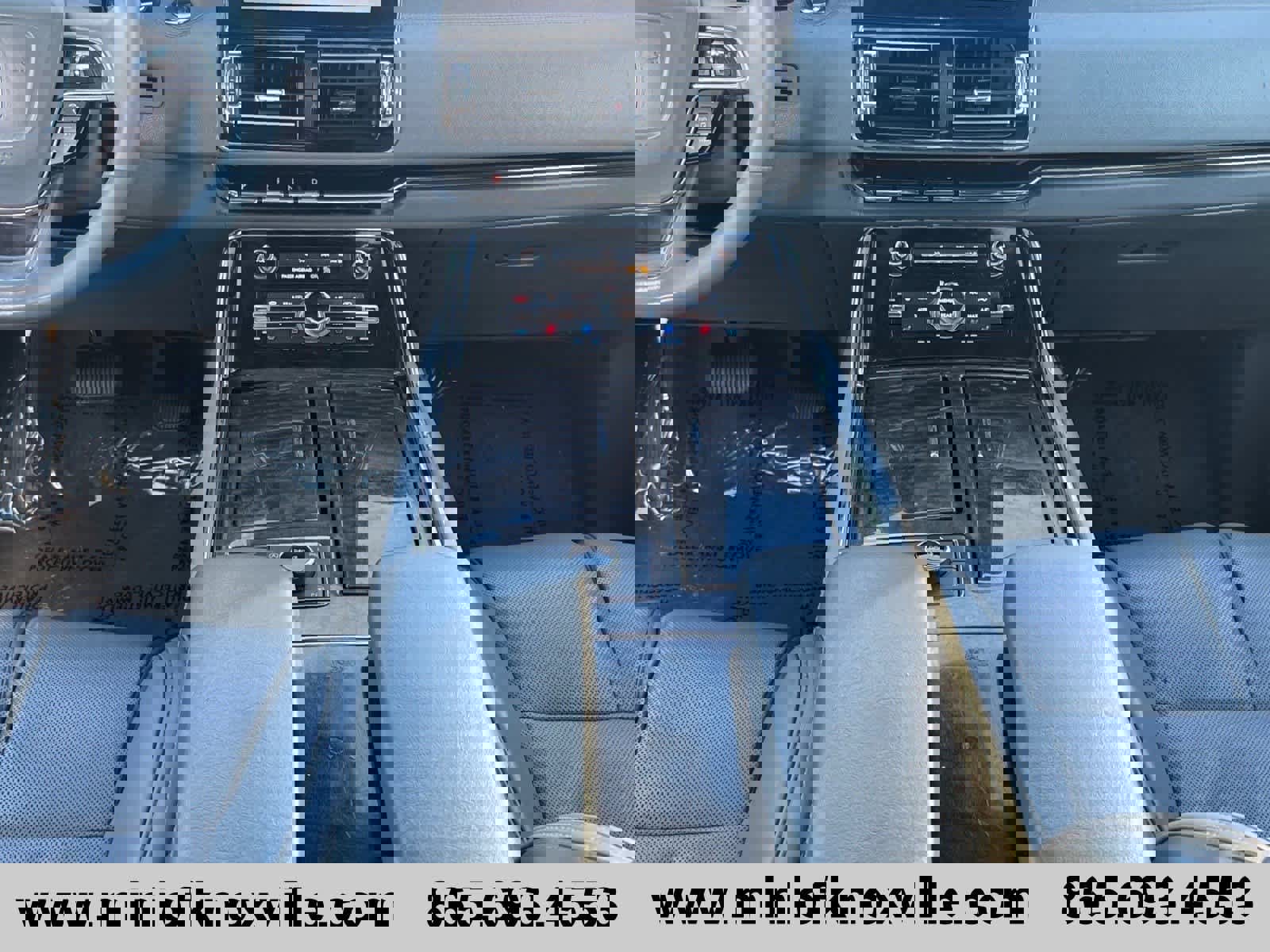 Used 2019 Lincoln Navigator Reserve w/ Cargo Package image 14