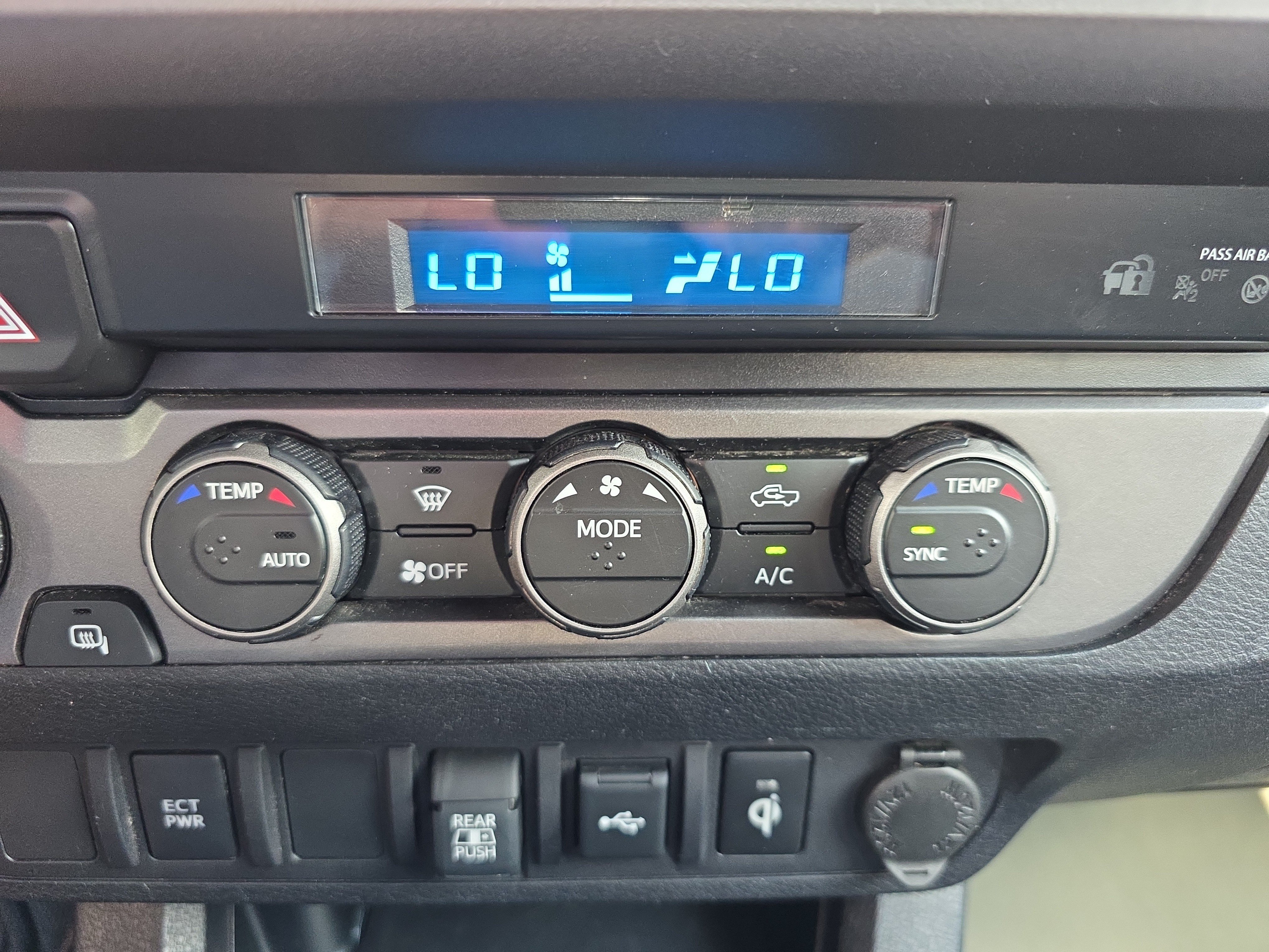 Used 2023 Toyota Tacoma TRD Off-Road AWD/4WD image 23