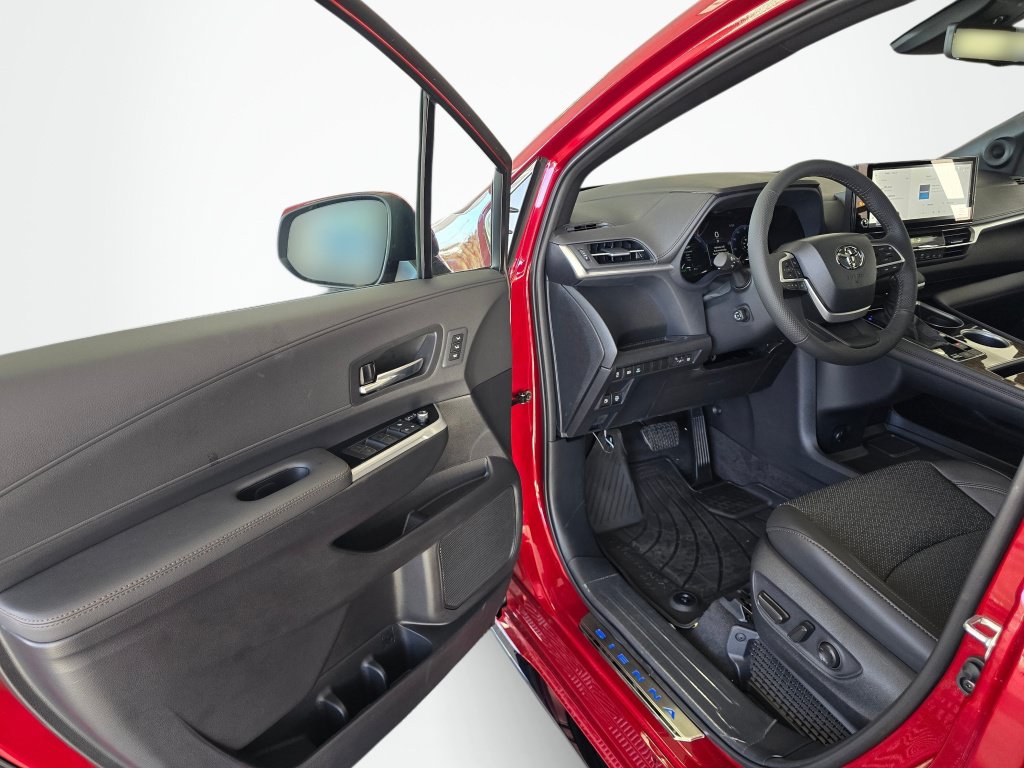 New 2026 Toyota Sienna Limited AWD/4WD image 32