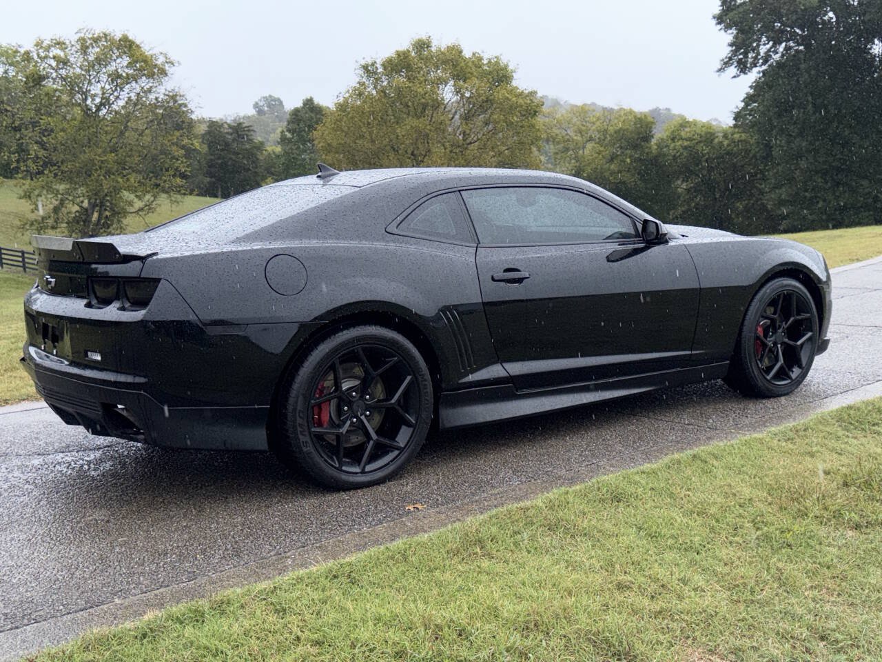Used 2010 Chevrolet Camaro SS RWD image 18