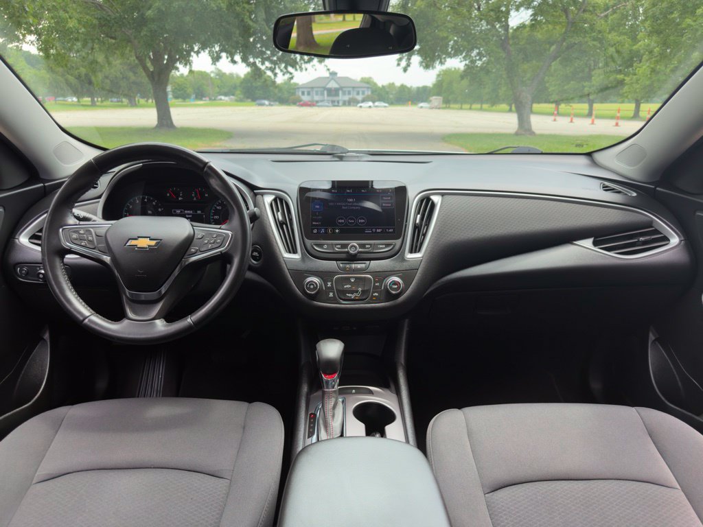 Used 2021 Chevrolet Malibu RS FWD image 9