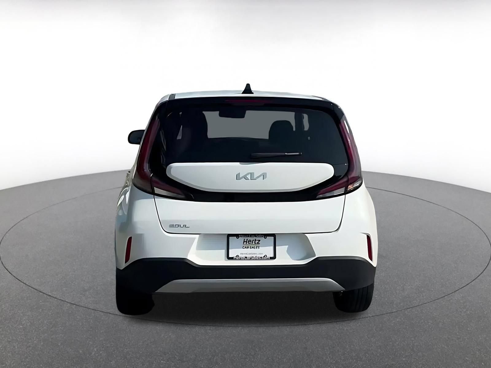 Used 2025 Kia Soul LX w/ LX Technology Package FWD image 10