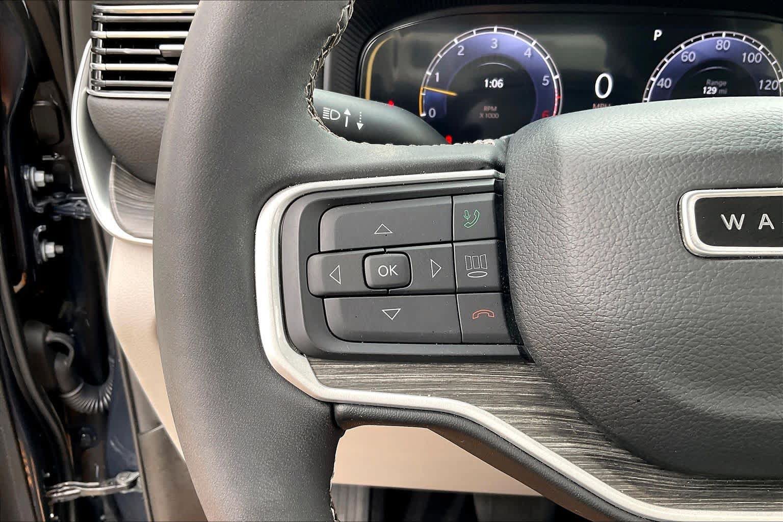 Used 2023 Jeep Wagoneer Series II w/ Convenience Group I RWD image 20