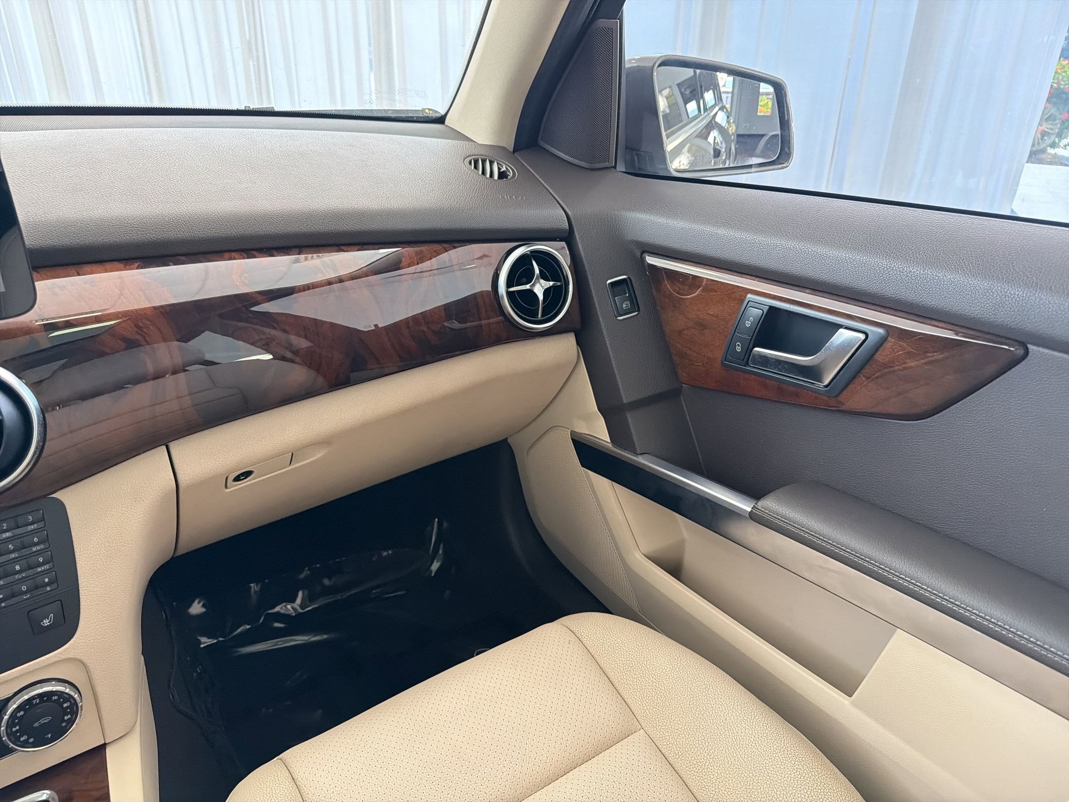 Used 2014 Mercedes-Benz GLK 350 4MATIC image 27
