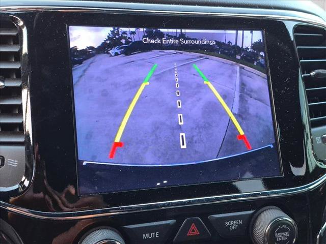Used 2020 Jeep Grand Cherokee Overland AWD/4WD image 19