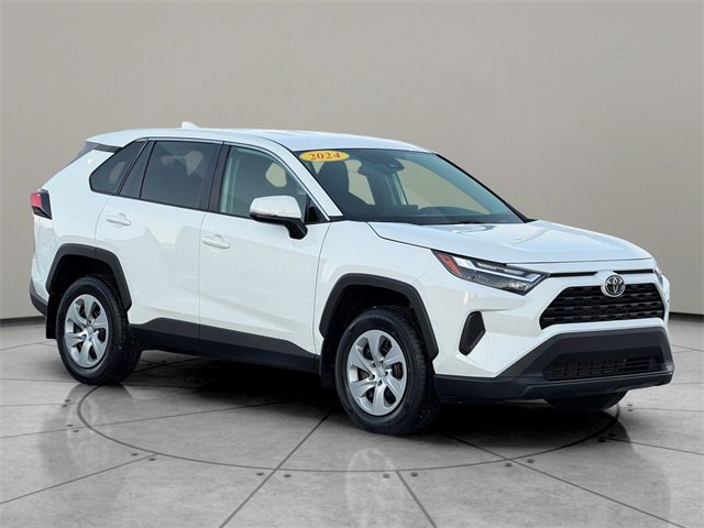 Used 2024 Toyota RAV4 LE image 8