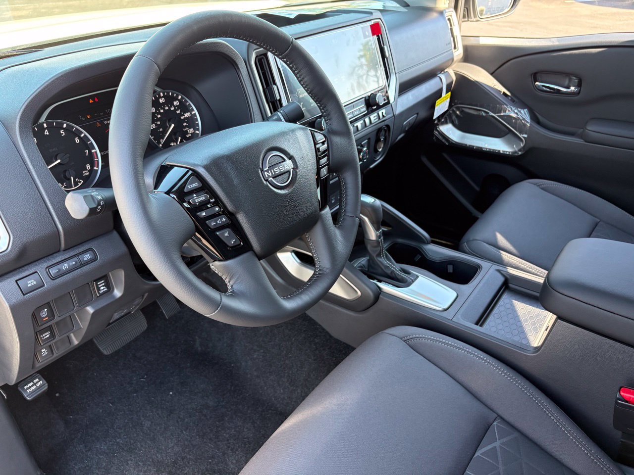 New 2027 Nissan Frontier SV RWD image 18