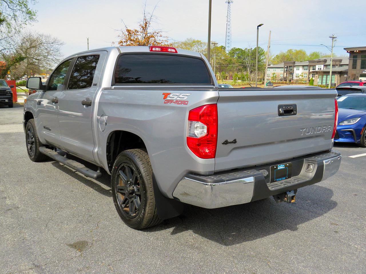 Used 2019 Toyota Tundra SR5 w/ SR5 Upgrade Package image 9