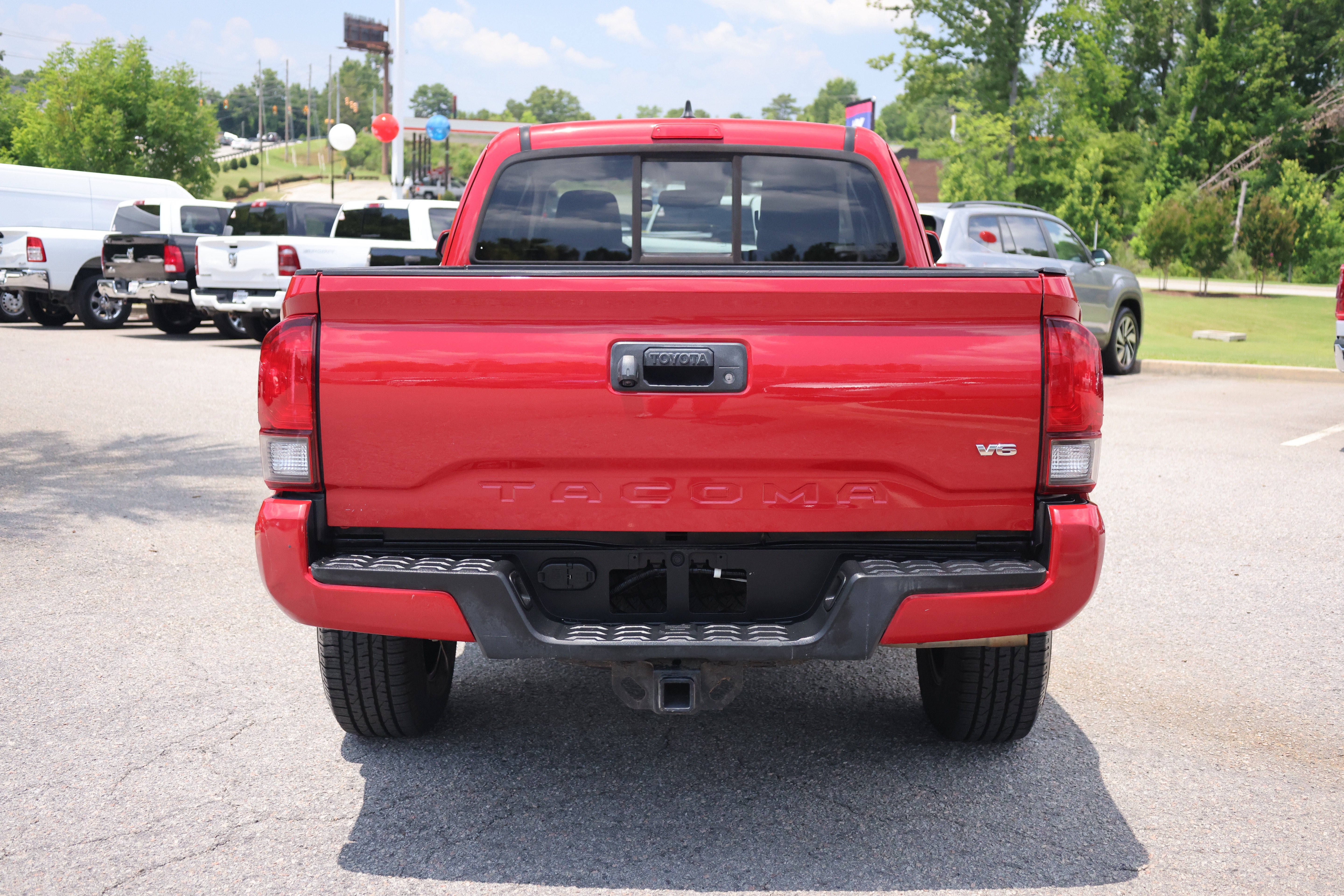 Used 2019 Toyota Tacoma SR5 RWD image 4