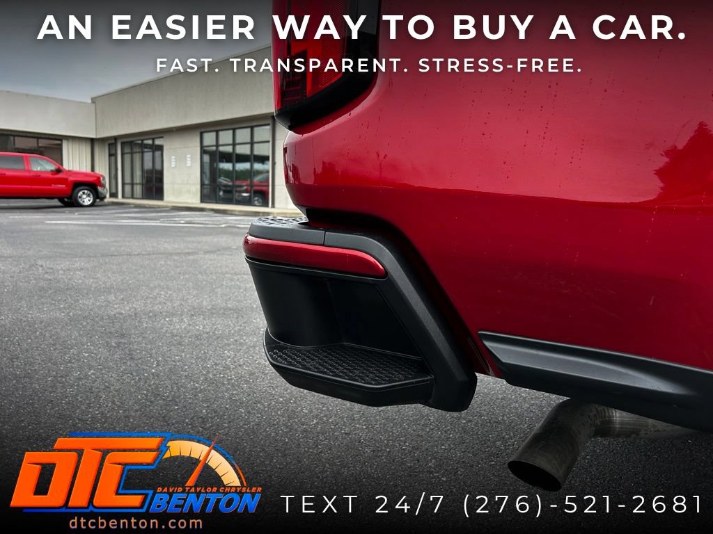Used 2023 Chevrolet Colorado LT w/ LT Convenience Package II RWD image 27