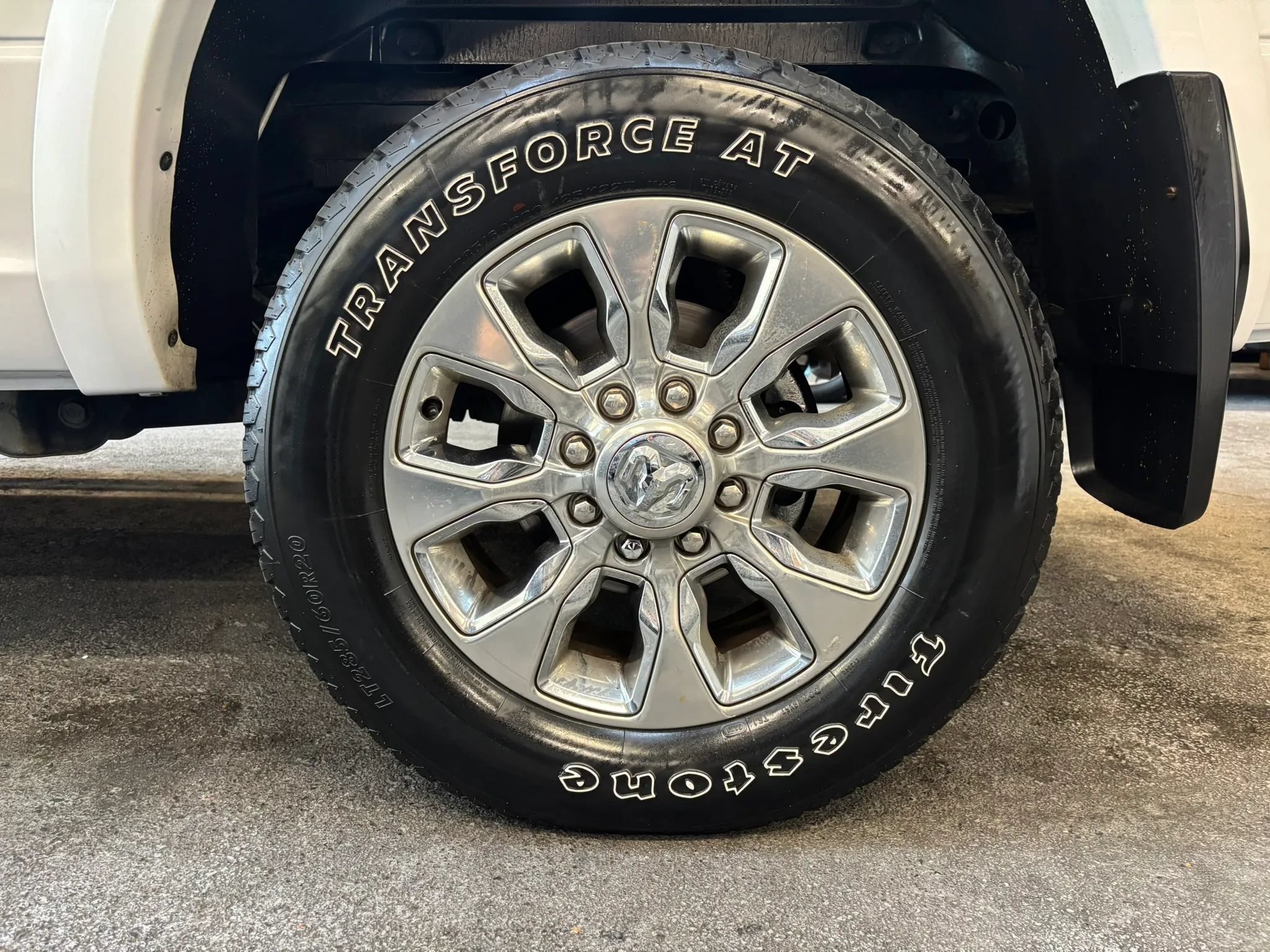 Used 2016 RAM 2500 Laramie w/ Protection Group AWD/4WD image 9